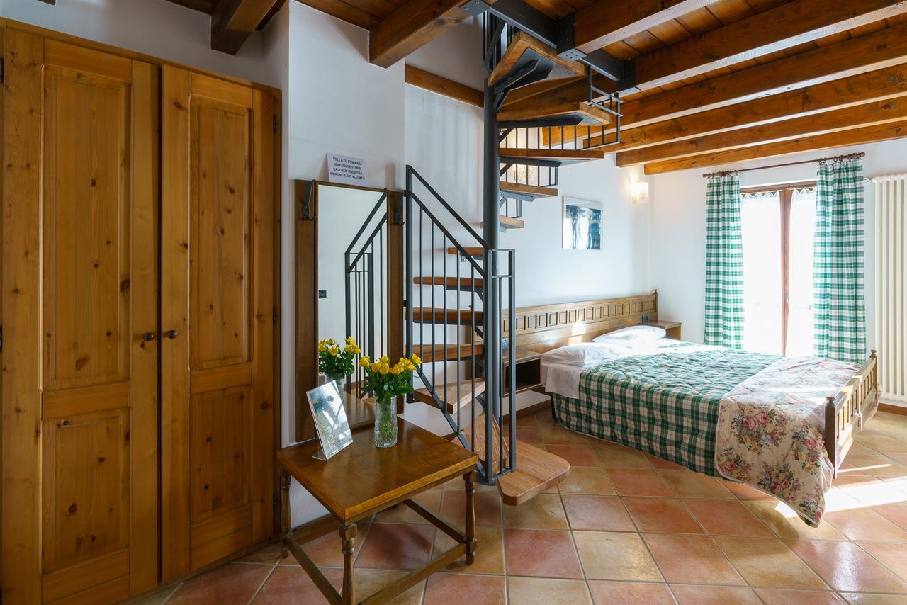 Agriturismo Giacomino เจราลาริโอ ภายนอก รูปภาพ